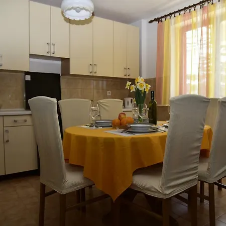 Apartment Maestral Malinska