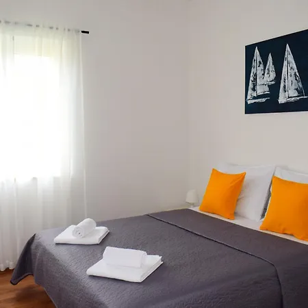 Maestral Apartment